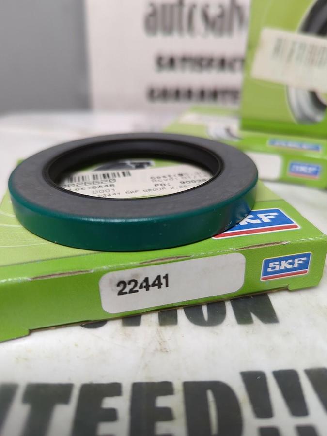 SKF,22441,OIL SEAL 2.25 IN X 3.256 IN LOT OF 4 NOS