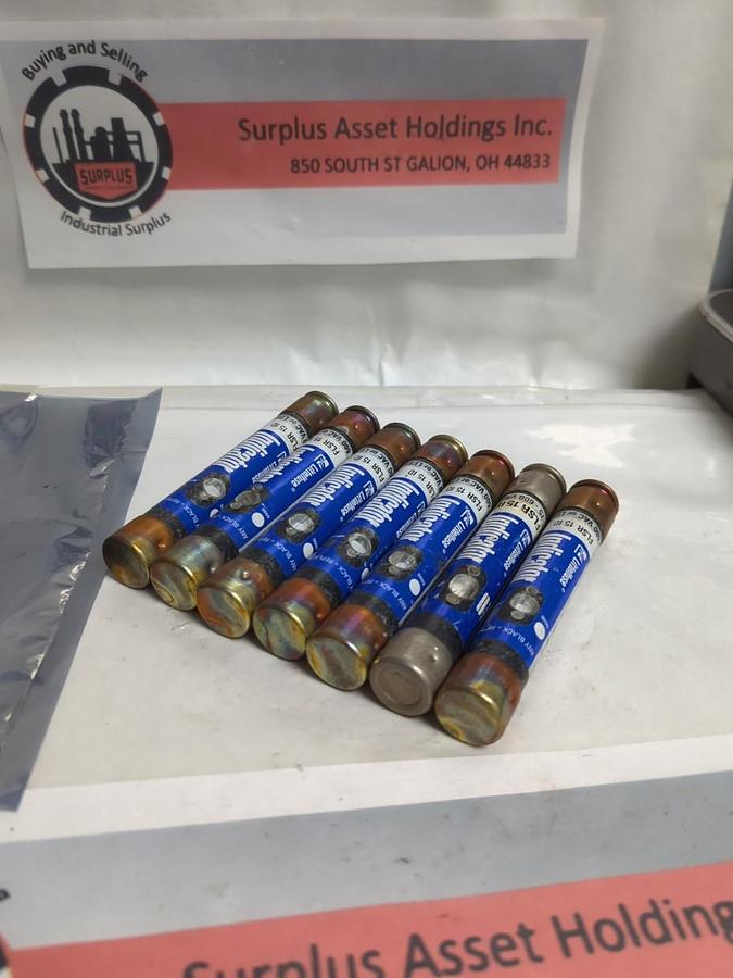 Used LITTELFUSE,FLSR-15ID,INDICATOR FUSE 15 AMP LOT OF 7 PRE-OWNED