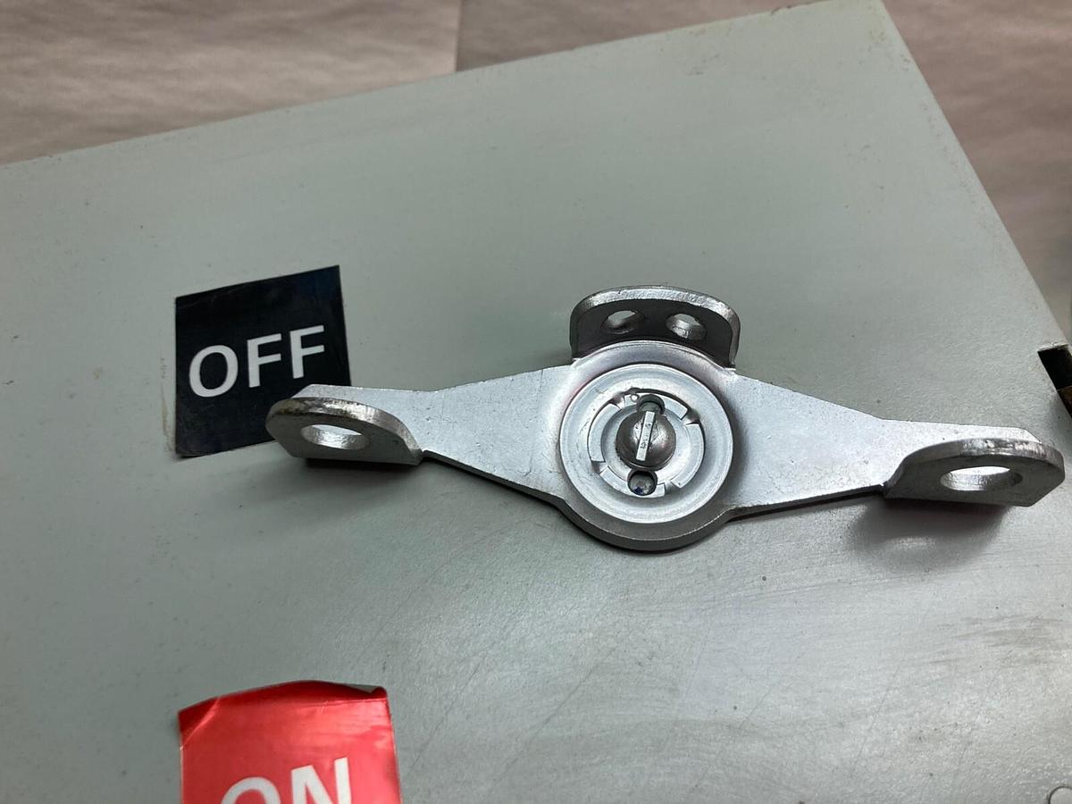 Used General Electric,FVK363,3-Phase Fusible Fused Bus Plug 100A 600V