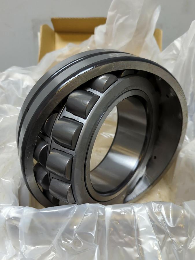 NACHI,22224EXQW33C3,DOUBLE ROW SPHERICAL ROLLER BEARING 120MM BORE NOS