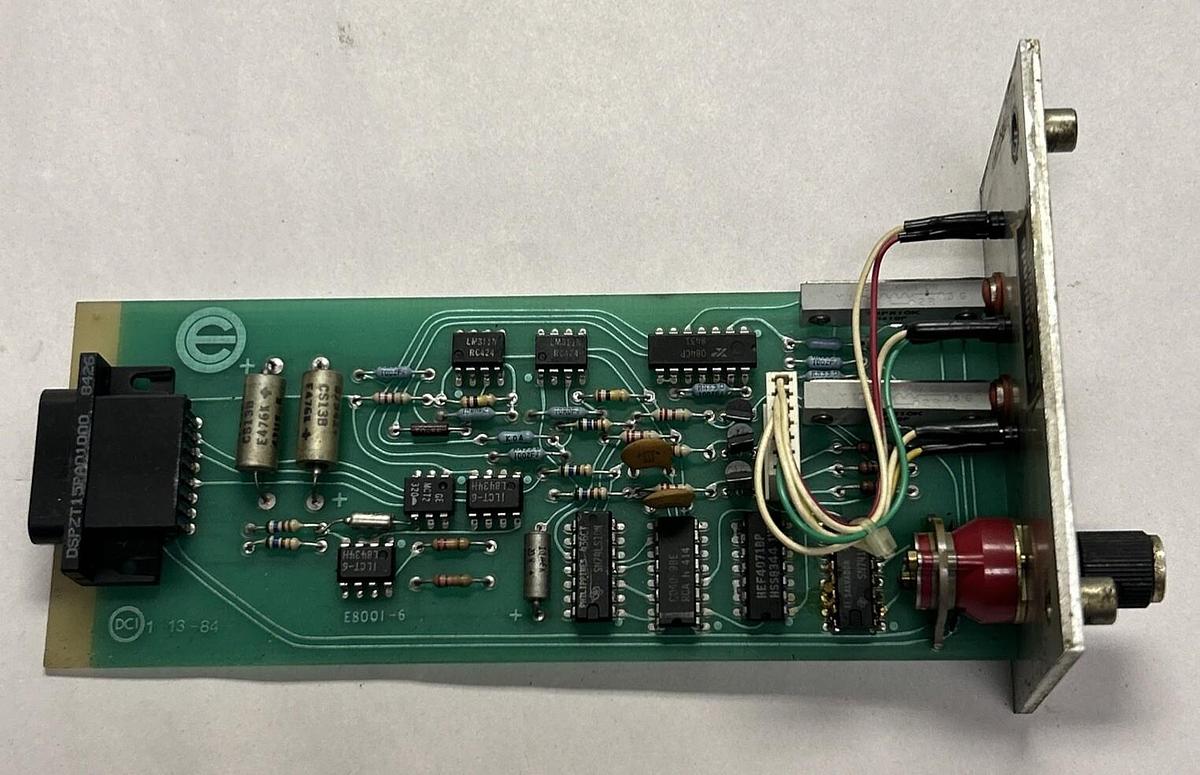Used EDMUNDS GAGES,E8001,PLC MODULE