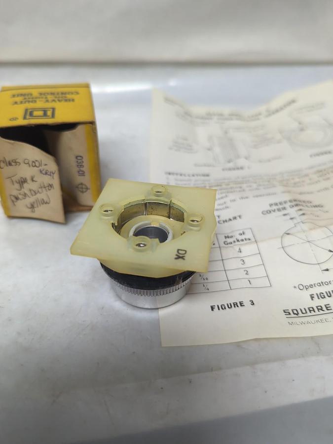SQUARE D,9001 KR1Y,PUSHBUTTON YELLOW TYPE K NOS