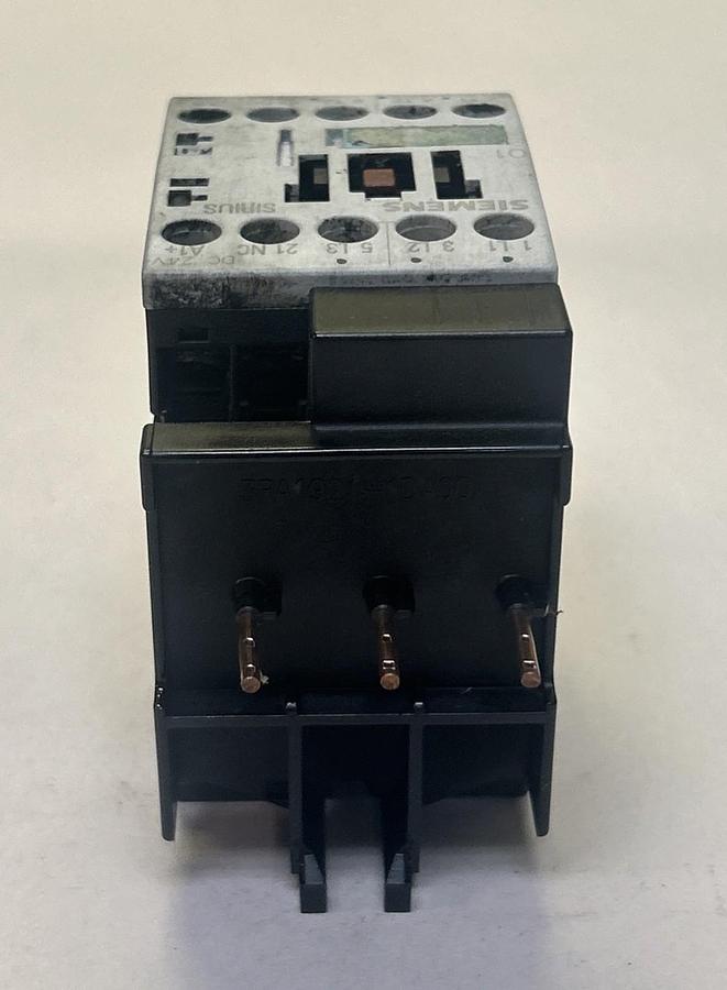 Used SIEMENS,3RT1017-1BB42,CONTACTOR