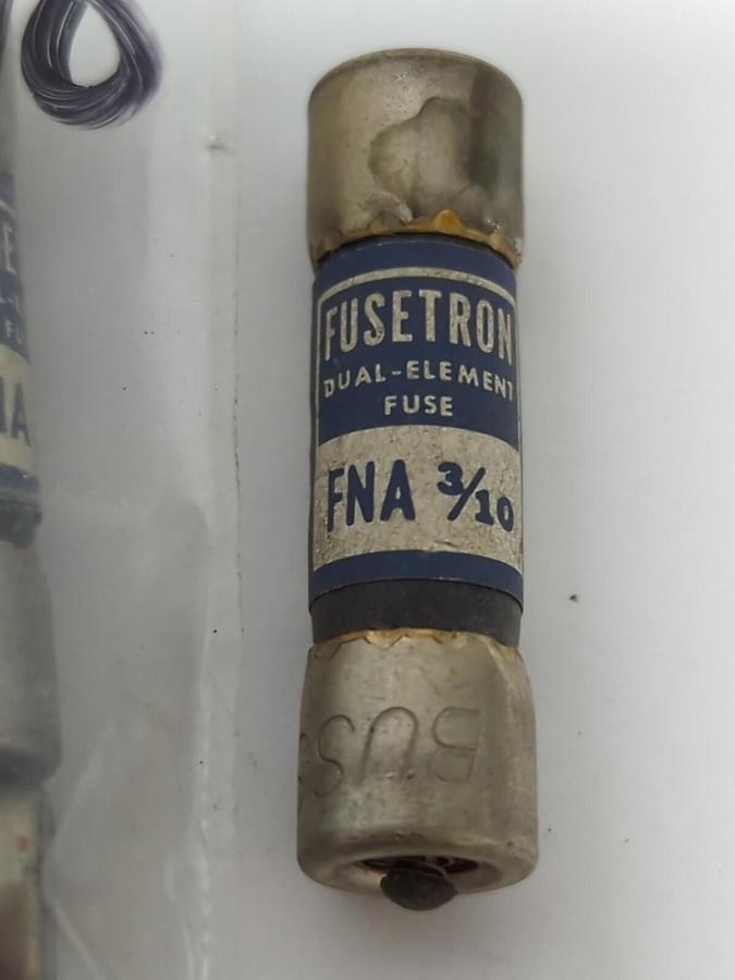 COOPER BUSSMANN,FNA-3/10,FUSETRON 3/10 AMP FUSES LOT OF 3 NOS