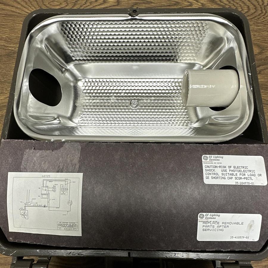 GE,PF1S4050A26X6DBV,Outdoor Power Flood Light