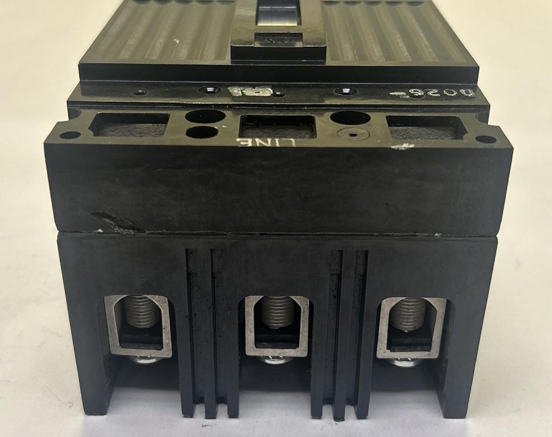 Used GENERAL ELECTRIC,TEC36150,CIRCUIT BREAKER 150A 600V 3P