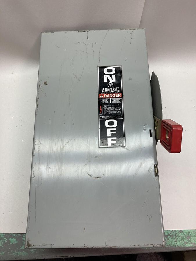 Used General Electric,THN3362,DISCONNECT Safety Switch Model 10 60A 600VAC