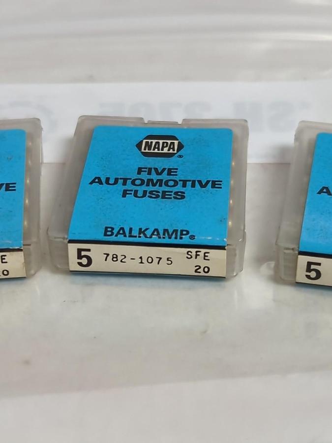 NAPA,782-1075 SFE 20,GLASS FUSE LOT OF 15 PCS NOS