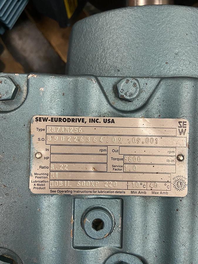 SEW Eurodrive,R87AM256,Gear Reducer Ratio 8.22