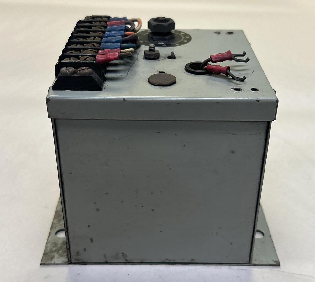 Used MAGNETICS INC,HD2E1-1-50051,VOLTAGE TRANSDUCER 120V