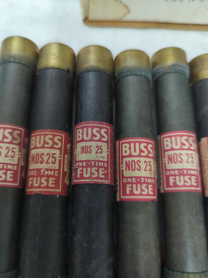 Used COOPER BUSSMANN,NOS 25,ONE-TIME 25 AMP FUSE LOT OF 6 PRE-OWNED