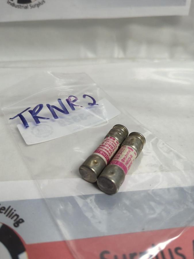 Used GOULD SHAWMUT,TRN-R2,TRI-ONIC 2 AMP FUSE LOT OF 2 PRE-OWNED