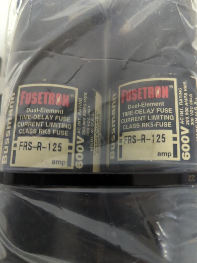 COOPER BUSSMANN,FRS-R-125,FUSETRON 125 AMP FUSES LOT OF 2 NOS
