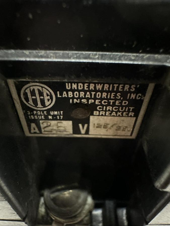 Used ITE,25Amp,3 Pole Molded Circuit Breaker