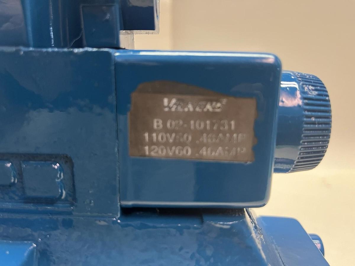 Used VICKERS,DG5S-8-6C-T-M-FTWL-B5-30,DIRECTIONAL VALVE DG4V-3S-6C-M-FTWL-B5-60 PILOT