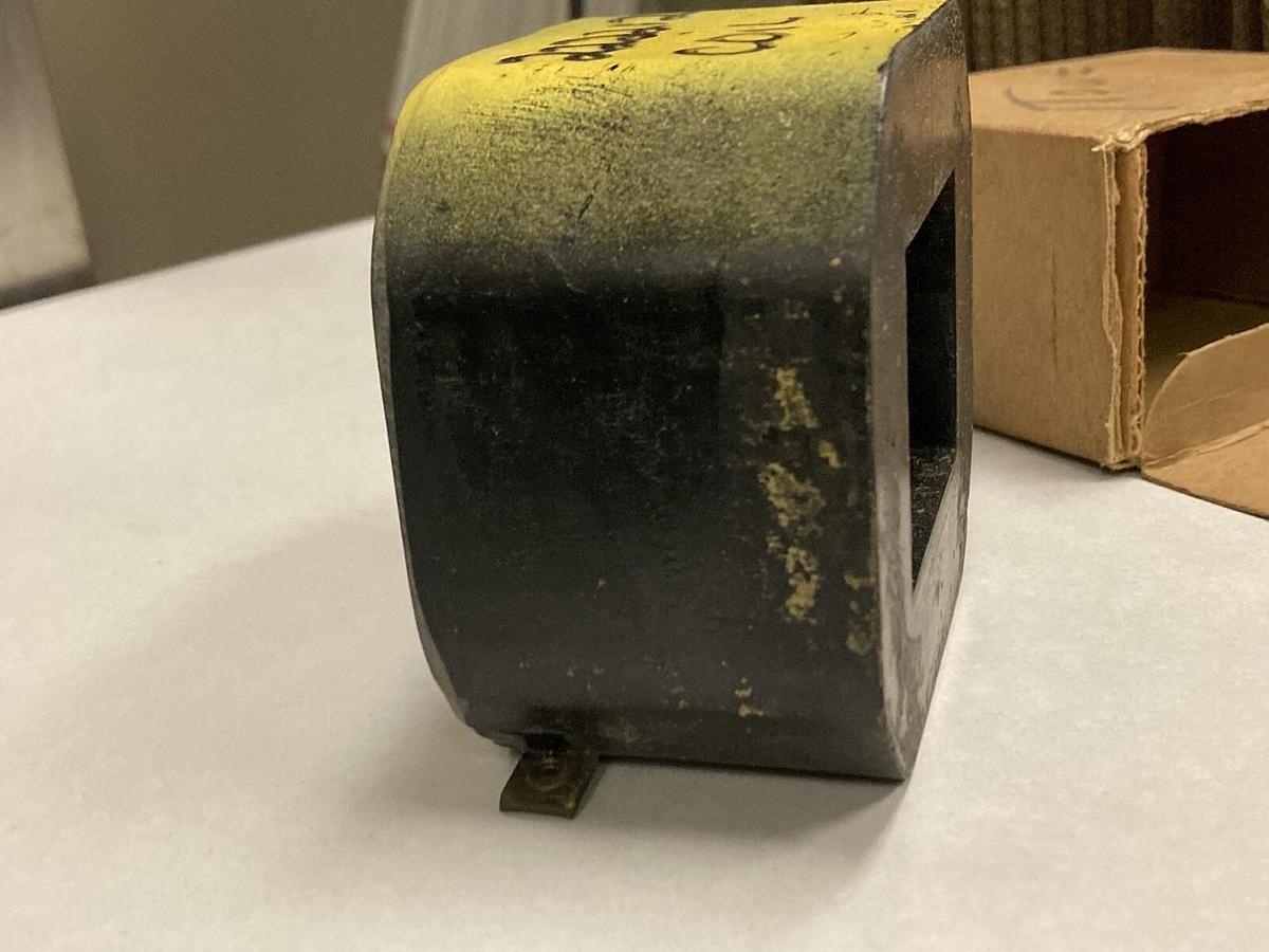 Used Joslyn Clark,TB 105-1,Magnetic Coil Type CT Size 3