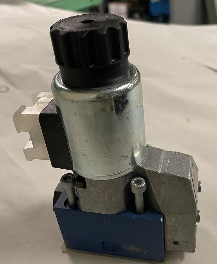 Rexroth Bosch,R900056442,Directional Control Valve