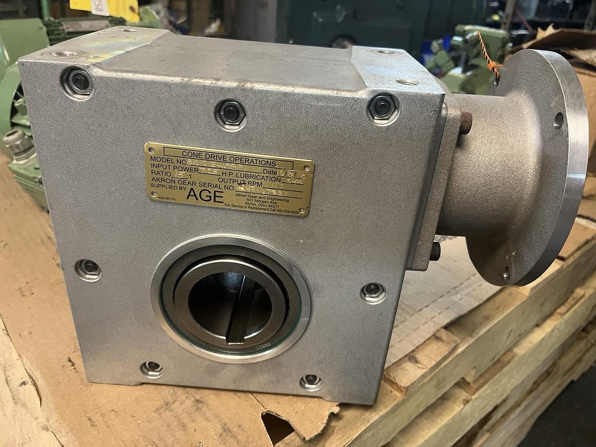 Used Cone Drive,B101015WAER1,SPEED REDUCER 7HP RATIO 15