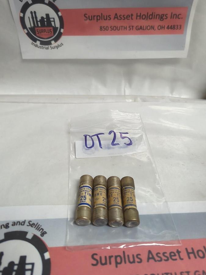 Used SHAWMUT,OT25,ONE-TIME 25 AMP FUSE LOT OF 4 PRE-OWNED