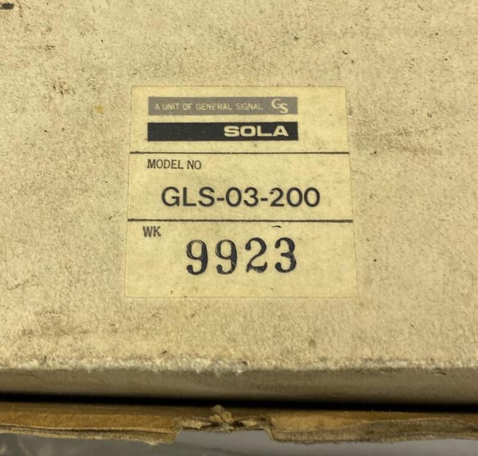 Sola,GLS-03-200,Power Supply Input 100-240V 5.2A Output 200W 15.0 VDC 13.4A NOS