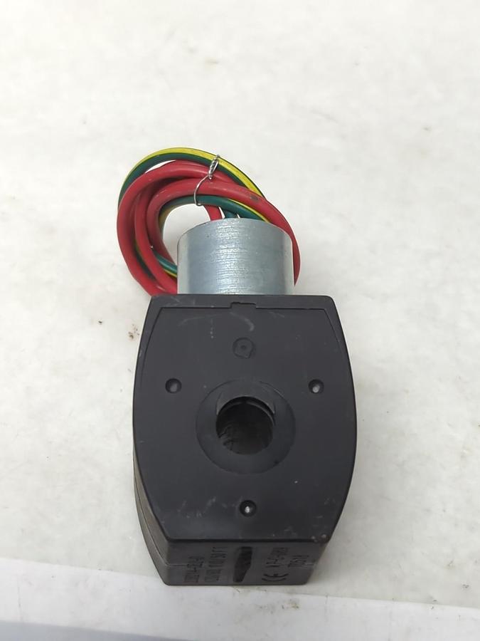 Used ASCO,238214-032-D,SOLENOID VALVE 120/60 110/50 FT PRE-OWNED