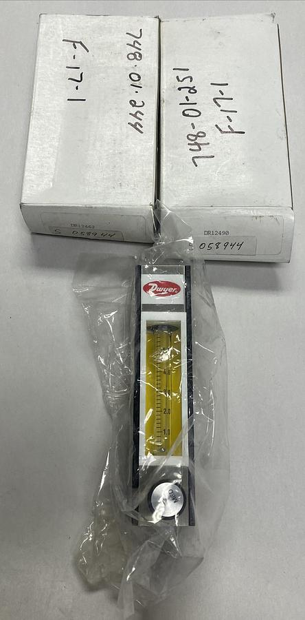 Dwyer,DR121462,Direct Reading Glass Flowmeter Lot Of 2 NOS
