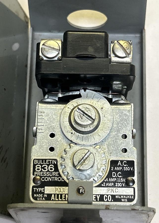 Used ALLEN BRADLEY,836-P11-PKC,PRESSURE CONTROL SWITCH