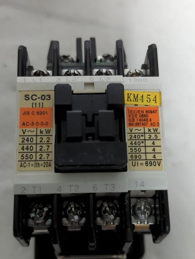 Used FUJI,SC11AA,CONTACTOR 3-POLE SC-03 PRE-OWNED