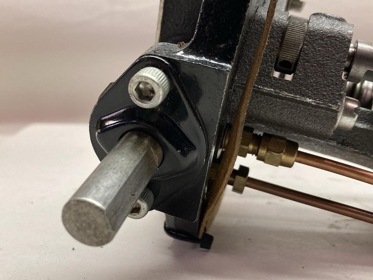 Used Bijur,Type D-2288,Hydraulic Lubricator Pump