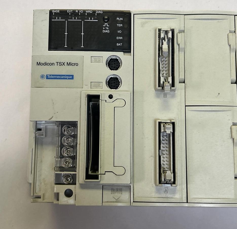 Used SCHNEIDER ELECTRIC,TSX3722101,MICRO MODICON BASE MODULE