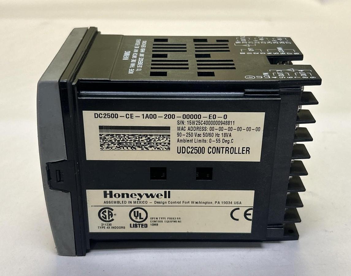 Used HONEYWELL,DC2500-CE-1A00-200-00000-E0-0,UNIVERSAL DIGITAL CONTROLLER