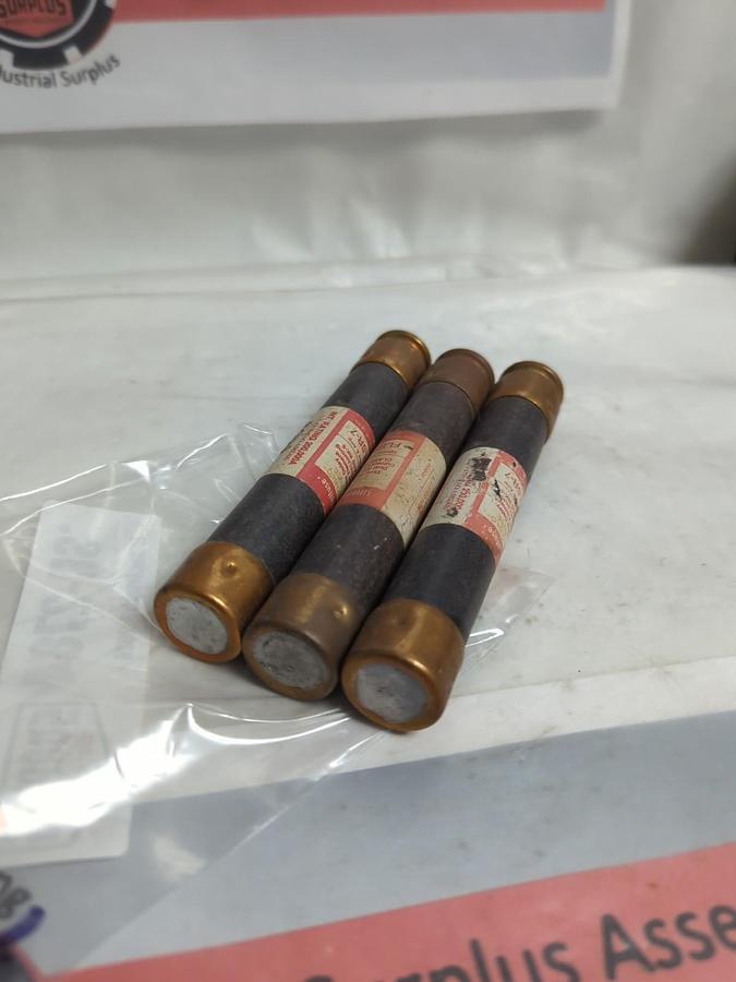 Used LITTELFUSE,FLSR 7,SLO-BLO 7 AMP FUSE LOT OF 3 PRE-OWNED