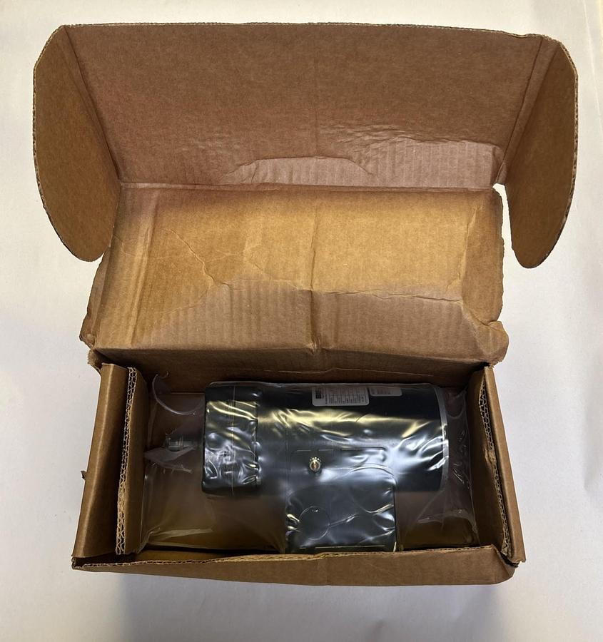 BISON GEAR,017-107-0013,GEARMOTOR 12.9:1 RATIO 3PH 1/20HP NOS