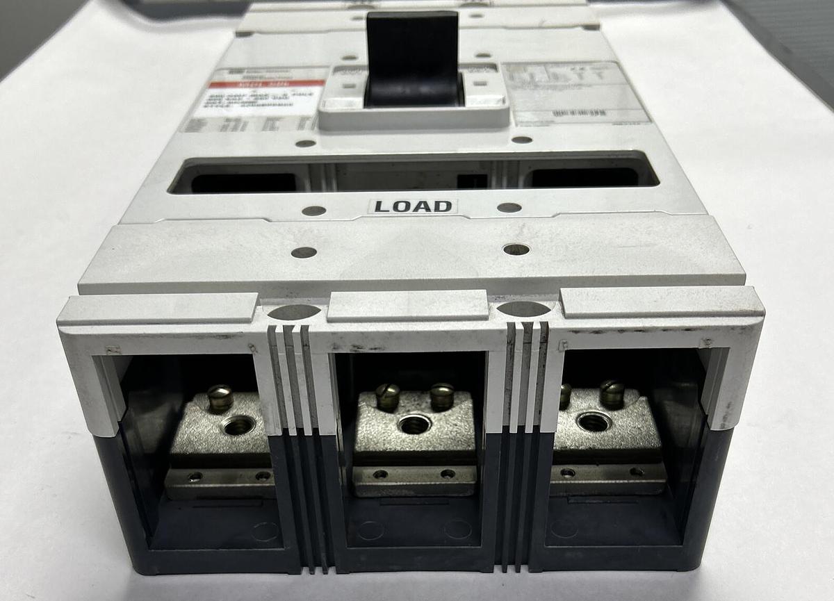 CUTLER-HAMMER,MDL3800F,CIRCUIT BREAKER FRAME 800A 600V 3P NEW