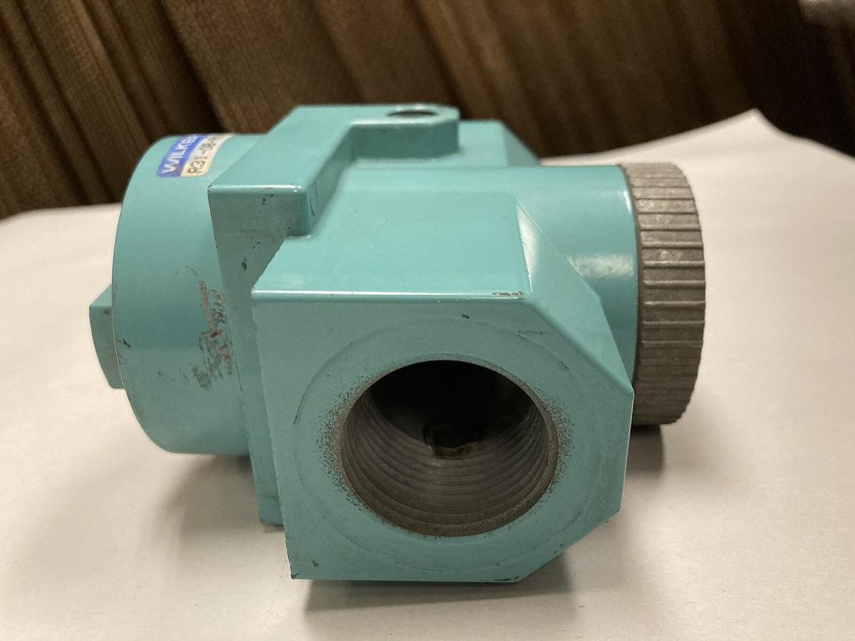 Used Wilkerson,R31-08-R00B B99,Dial Pressure Regulator