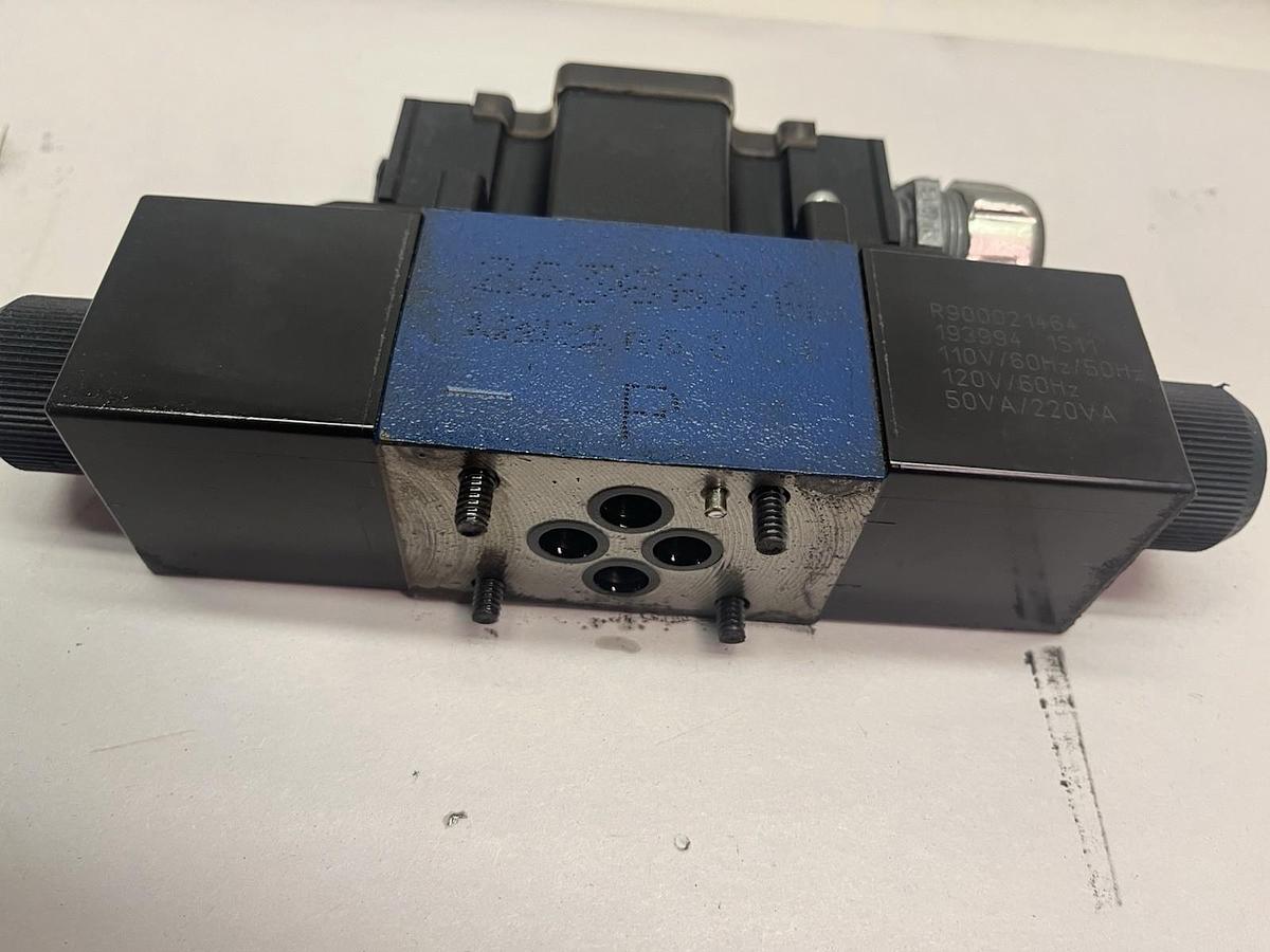 Used REXROTH,R978873115,Directional Valve 4WE6E62/EW110N9DAL/62