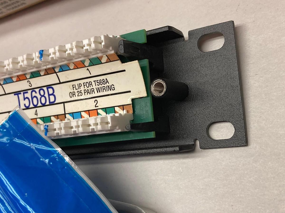 Leviton,255-5G596-U24,Universal 5E Patch Panel