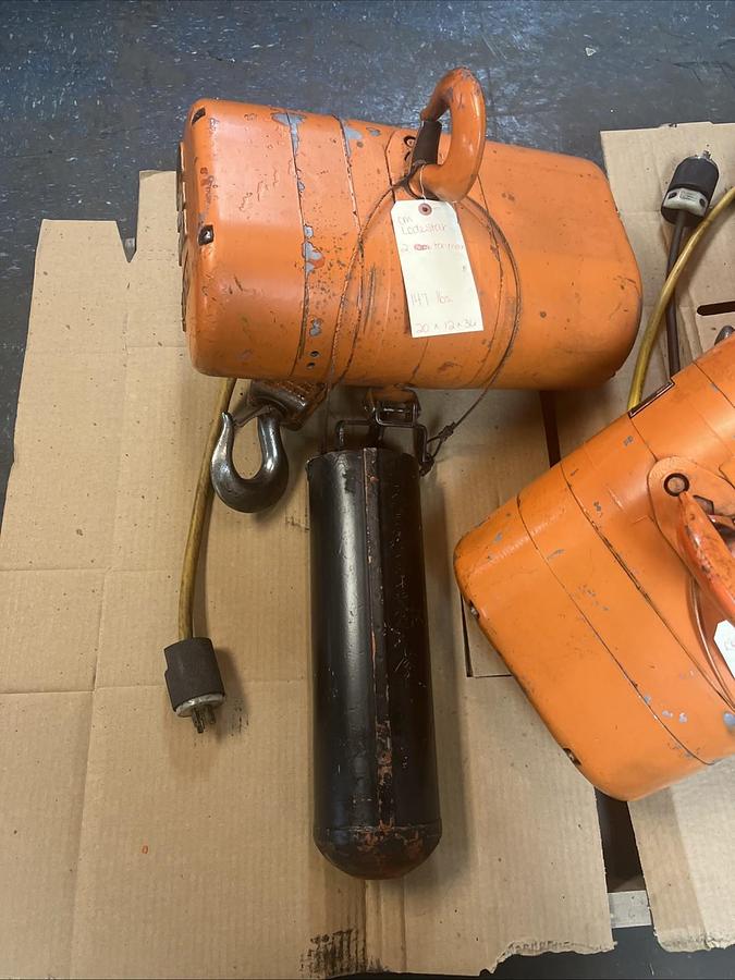 Used Columbus Mckinnon CM,RR-2,ELECTRIC HOIST 2 TON 3PH 16FPM CHAIN  24ft NO PENDANT