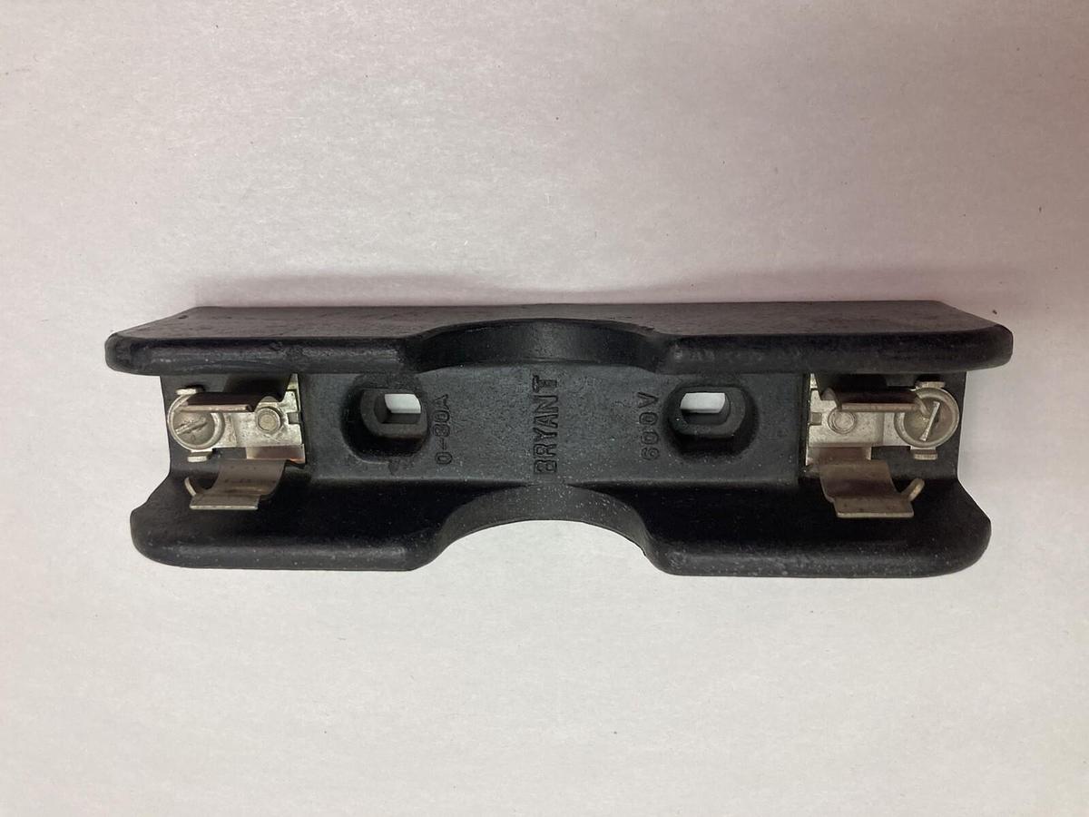 Used Bryant,3937,Ceramic Fuse Holder 30A 600V