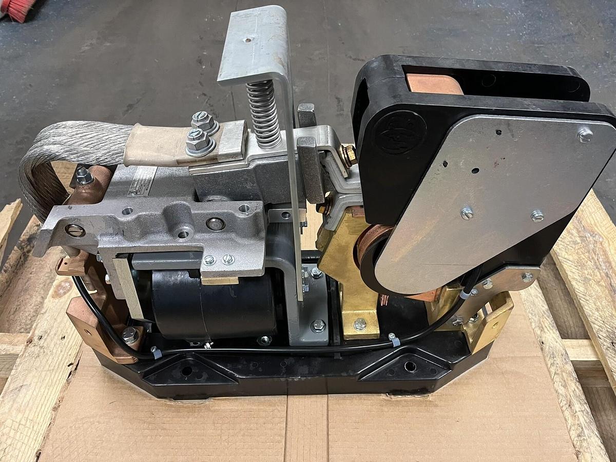 SQUARE D,7004-MK03-115,SIZE 8 DC CONTACTOR 1350A COIL 115VDC