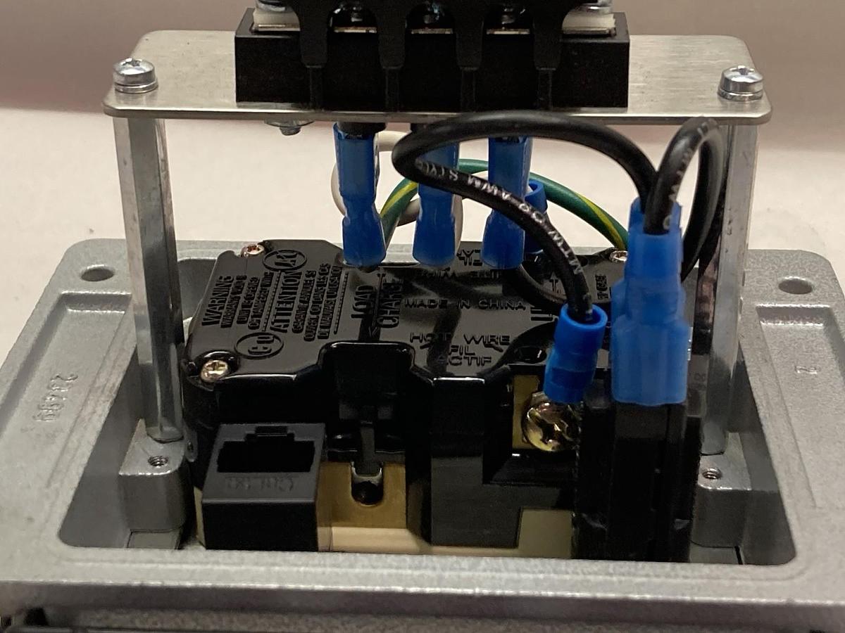 Used Mencom Corporation,UL Type: 4 4X & 12,Programming Devies Only