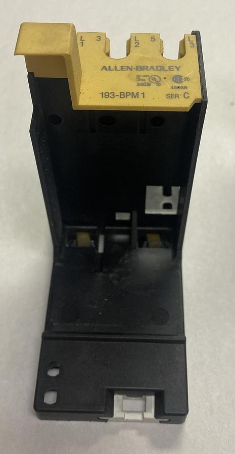 Used ALLEN BRADLEY,193-BPM1,SER C BASE MOUNTING ADAPTER LOT OF 6