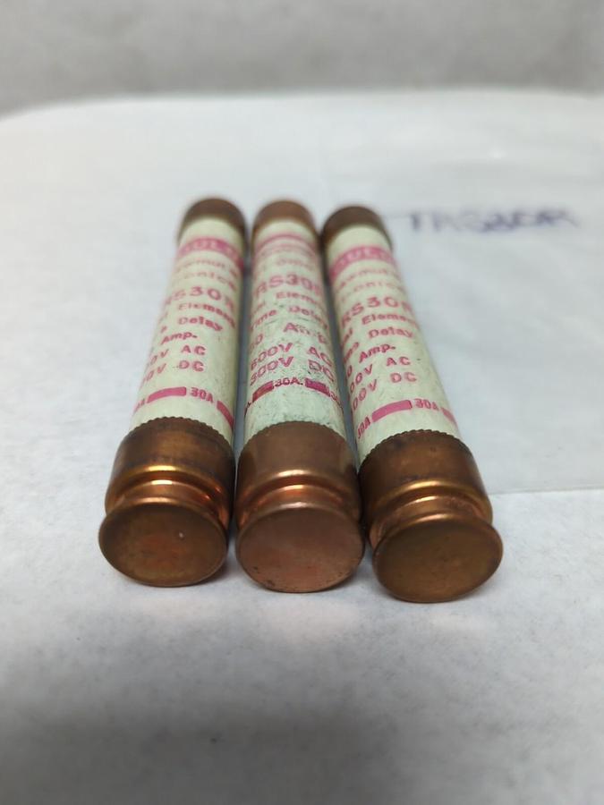 Used FERRAZ SHAWMUT,TRS-30R,TRI-ONIC 30 AMP FUSE LOT OF 3 PRE-OWNED