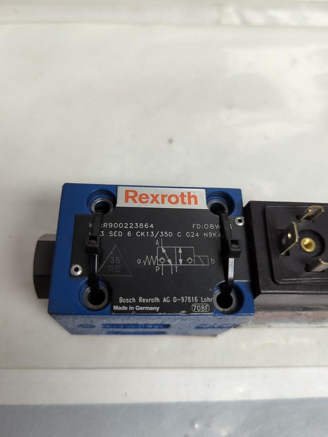 REXROTH,R900223864,DIRECTIONAL CONTROL VALVE M-3 SED6 CK13/350 C G24 N9K4/P NOS