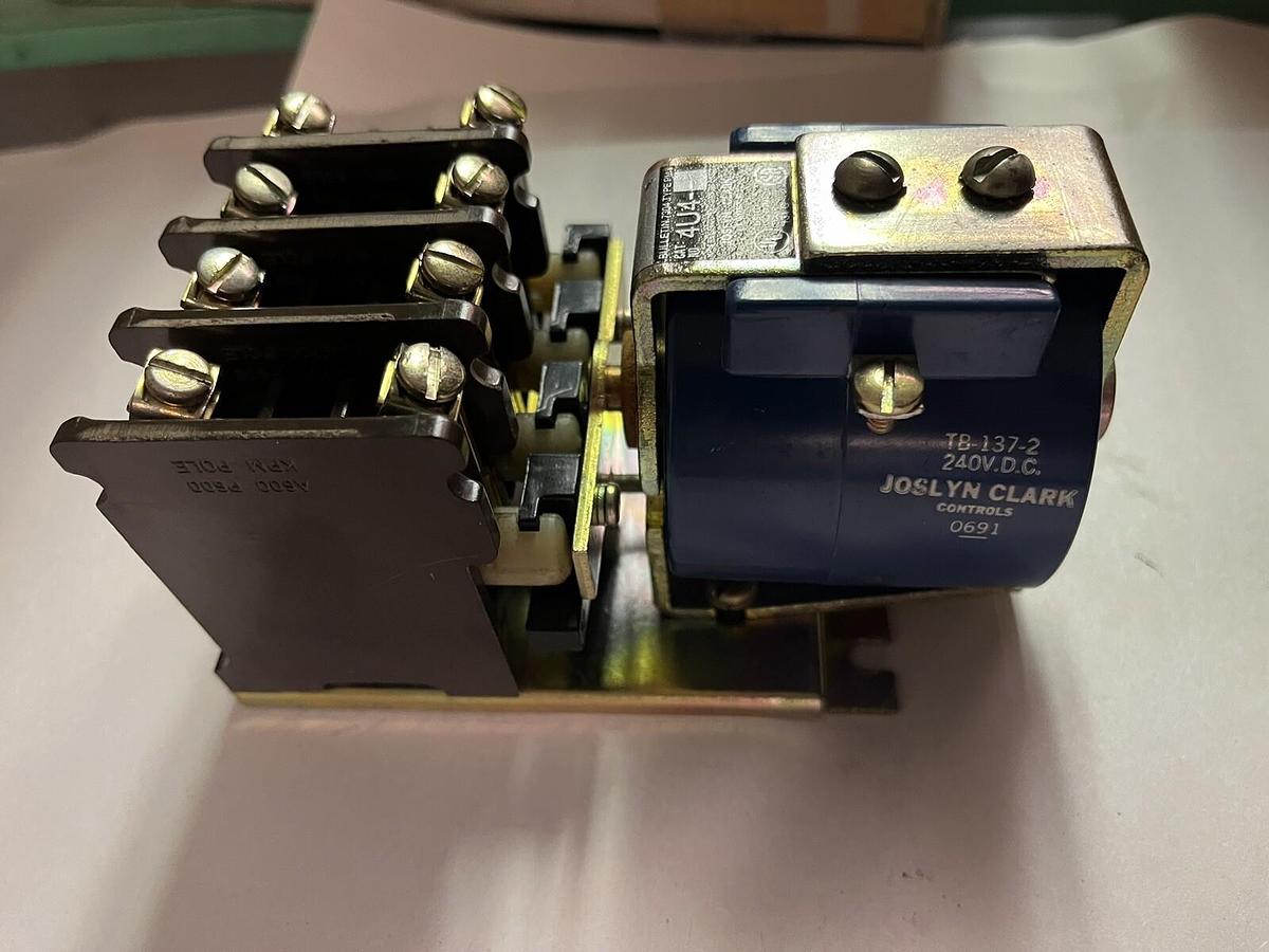 Used Joslyn Clark,4U4-240,PM DC CONTROL RELAY 240VDC