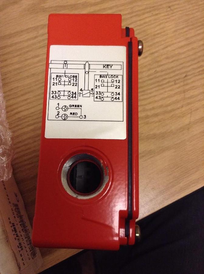 Honeywell,GKRE44L9A2,Micro Switch  NOS