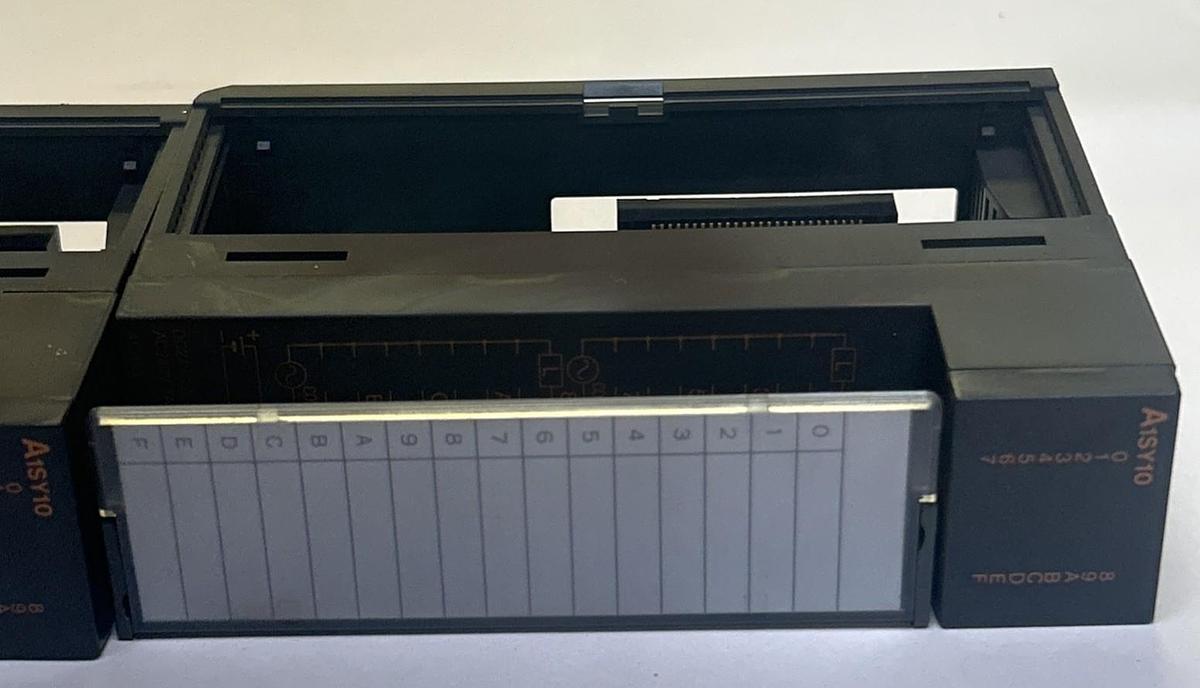 Used MITSUBISHI,A1SY10,OUTPUT UNIT LOT OF 2