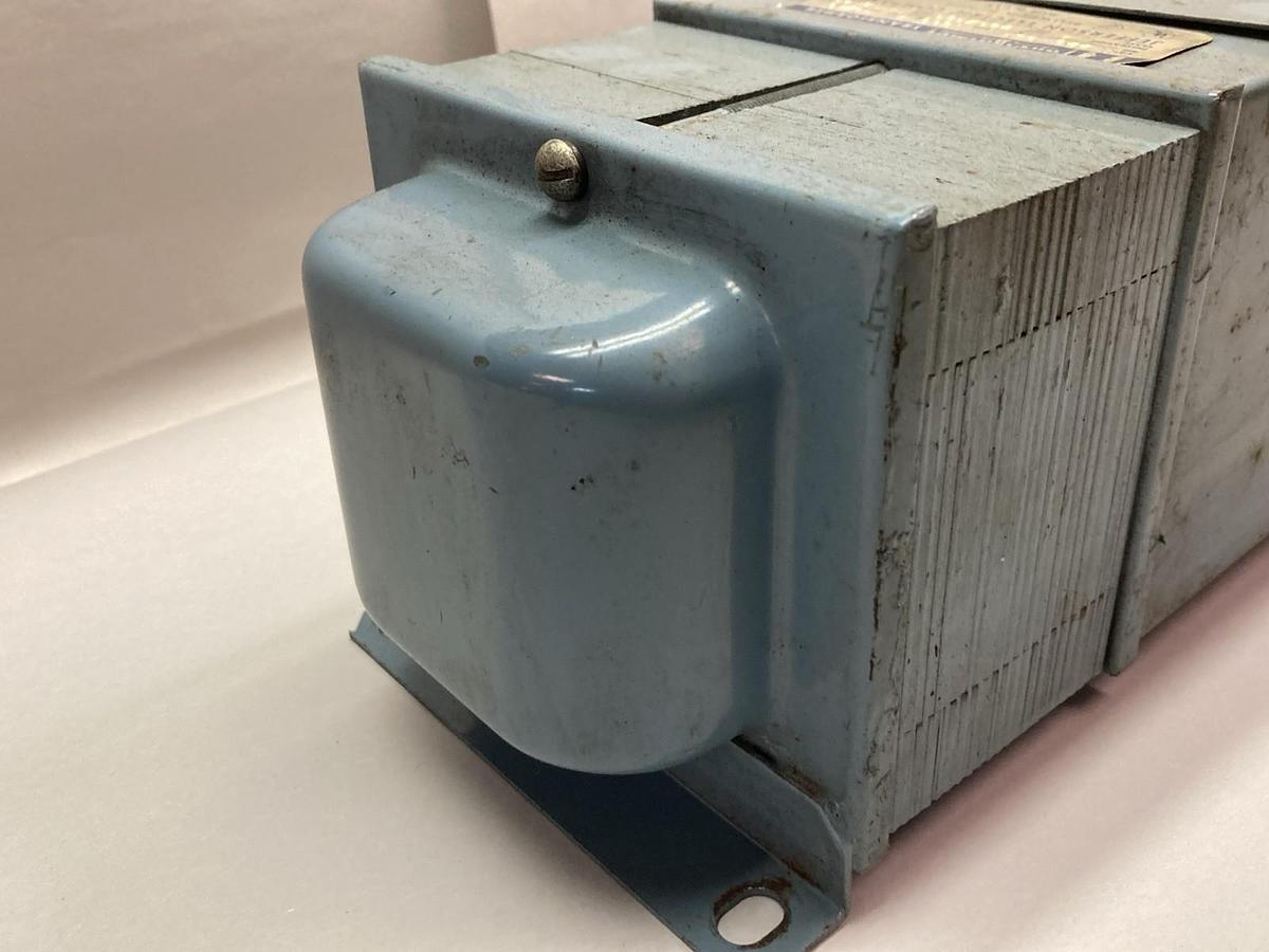 Used Jefferson Electric,220-051,Powerformer Dry Type Transformer 240/480 to 120/240V