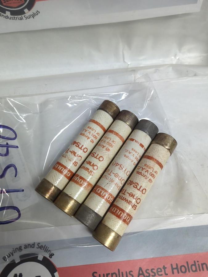 Used GOULD SHAWMUT,OTS40,ONE-TIME 40 AMP FUSE LOT OF 3 PRE-OWNED