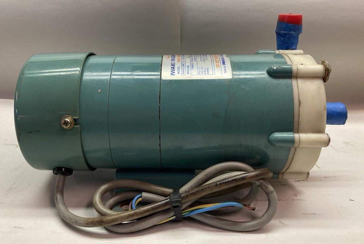 Used Iwaki,Model MD-3CRZ,2-Pole Magnet Pump 220/240V 50/60Hz 0.5A